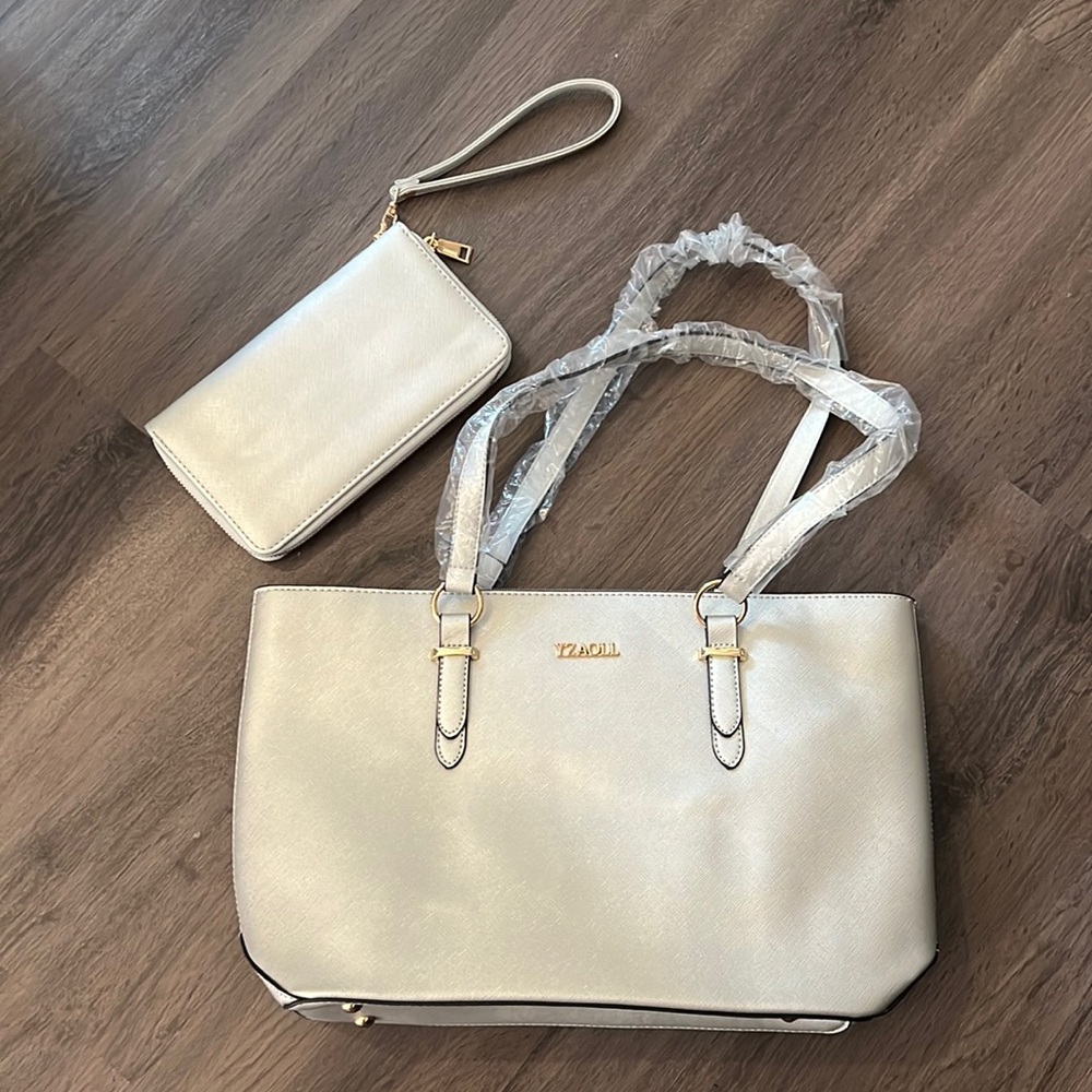 Silver purse set